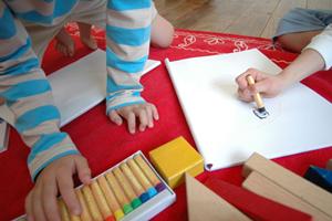 感受性や・創造力を育てる子供絵画教室